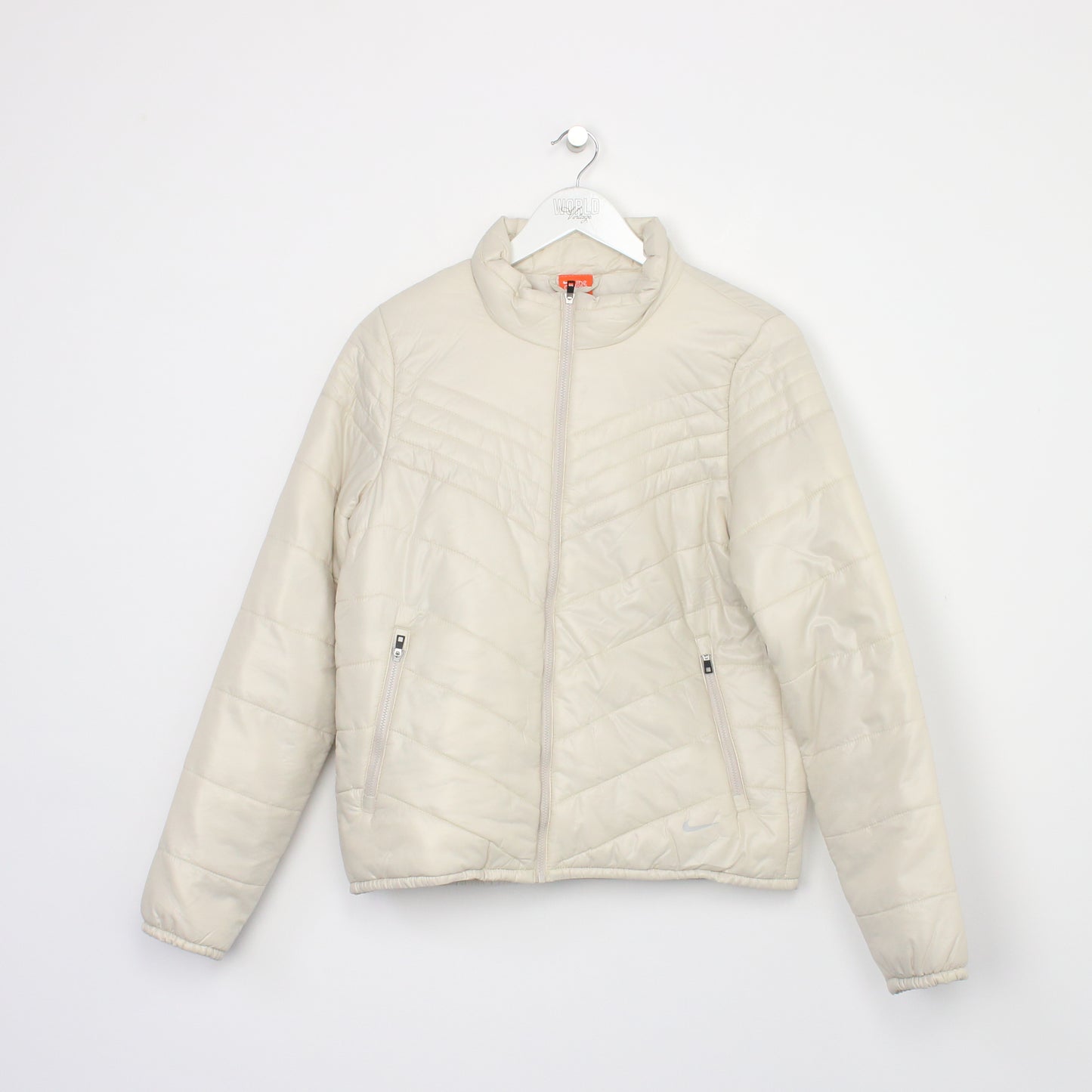 Vintage Womens Nike jacket in white. Best fits S