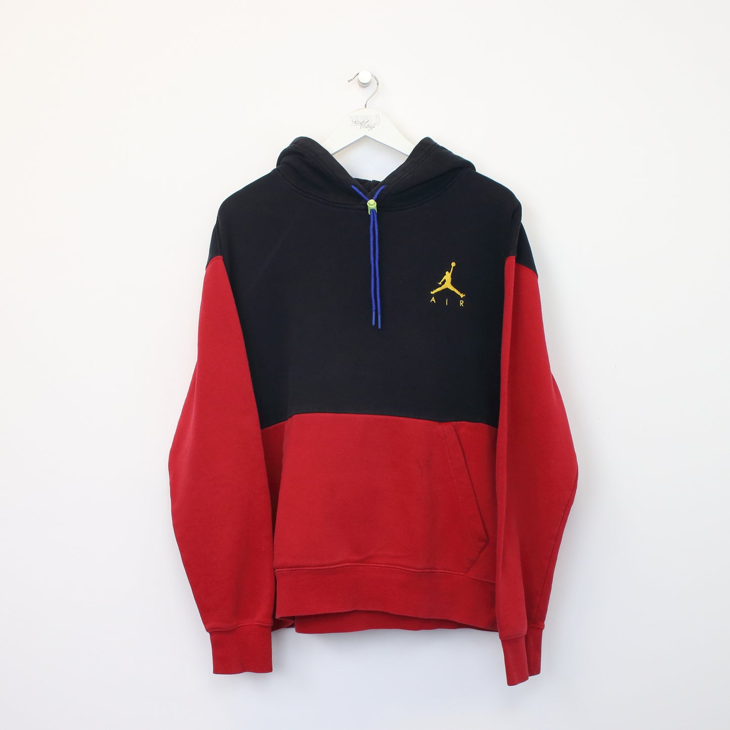 Vintage Air Jordan hoodie in black and red. Best fits L