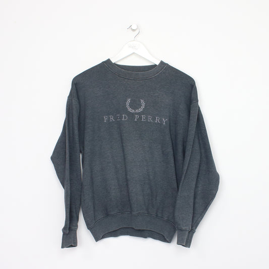 Vintage Fred Perry sweatshirt in grey. Best fits S