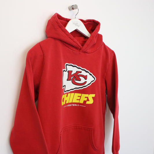 Vintage Kansas City Chiefs hoodie in red. Best fits S