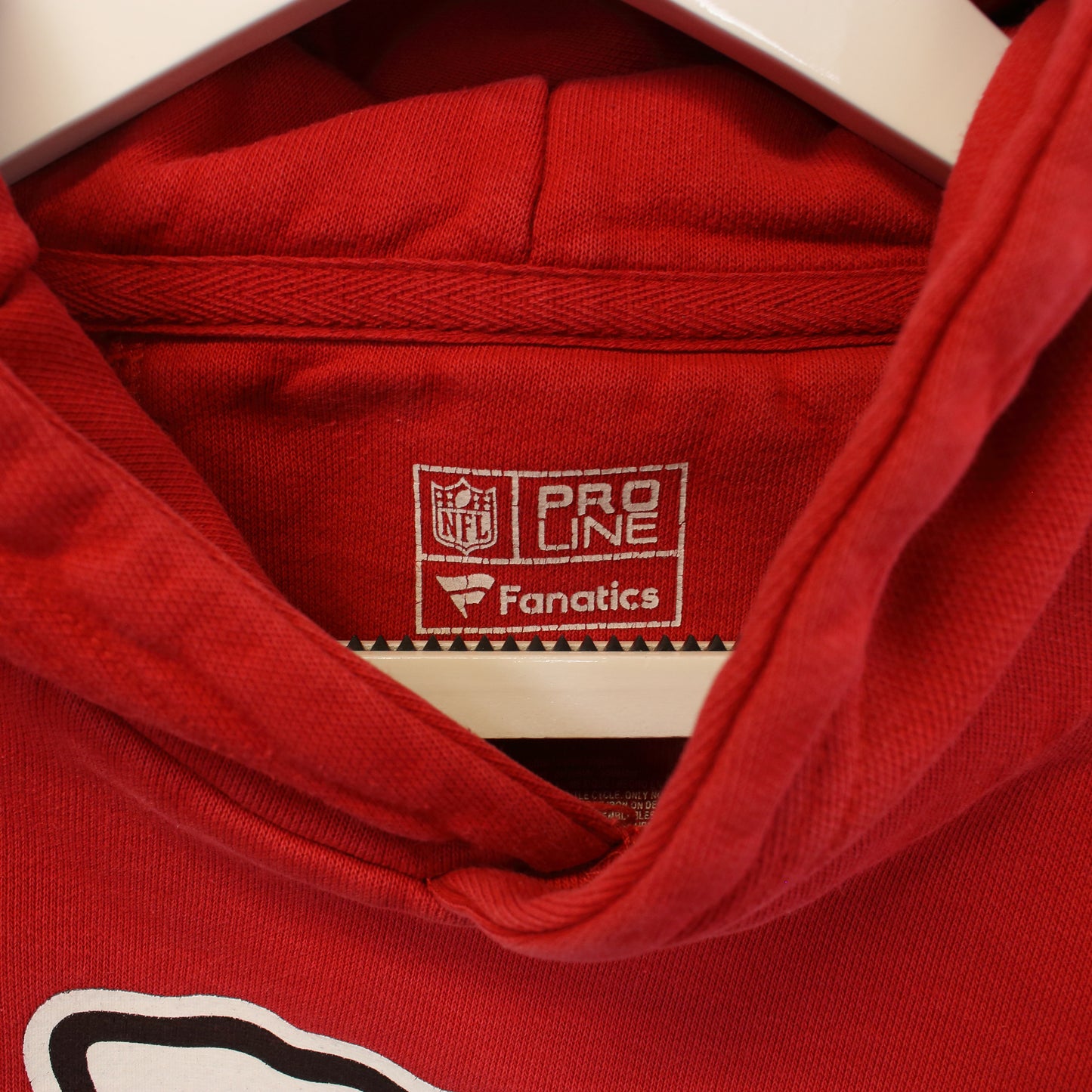 Vintage Kansas City Chiefs hoodie in red. Best fits S