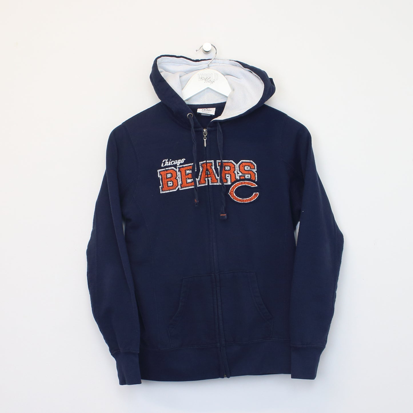 Vintage Chicago Bears hoodie in navy. Best fits S