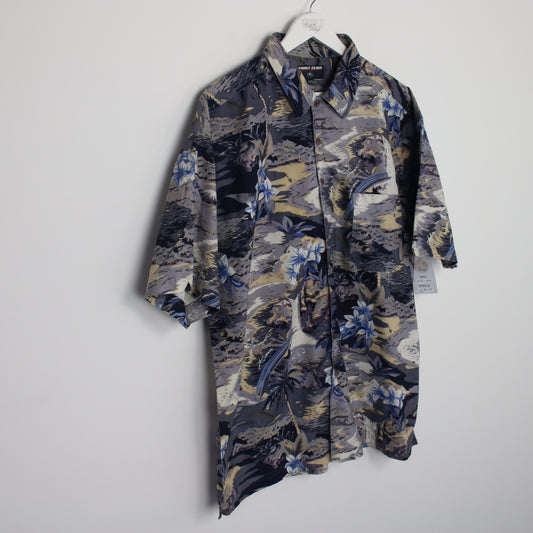 Vintage Point Zero Hawaiian shirt in grey. Best fits XL