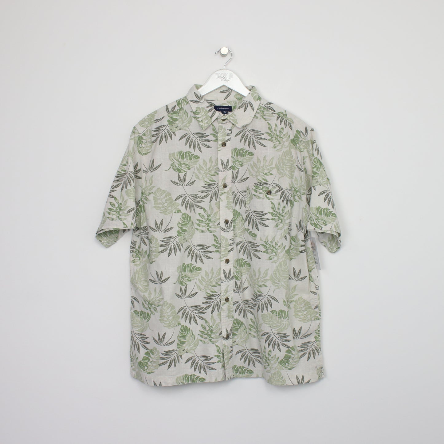 Vintage Croft&Barrow Hawaiian shirt in green. Best fits L
