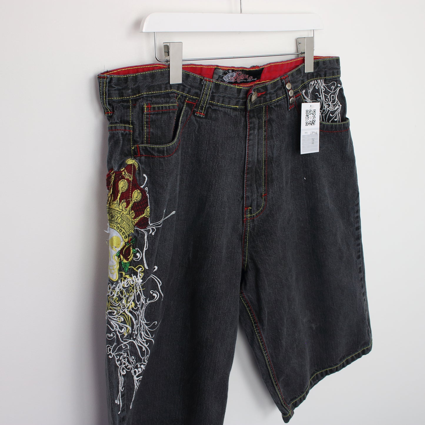 Vintage Brooklyn Xpress denim shorts. Best fits W36