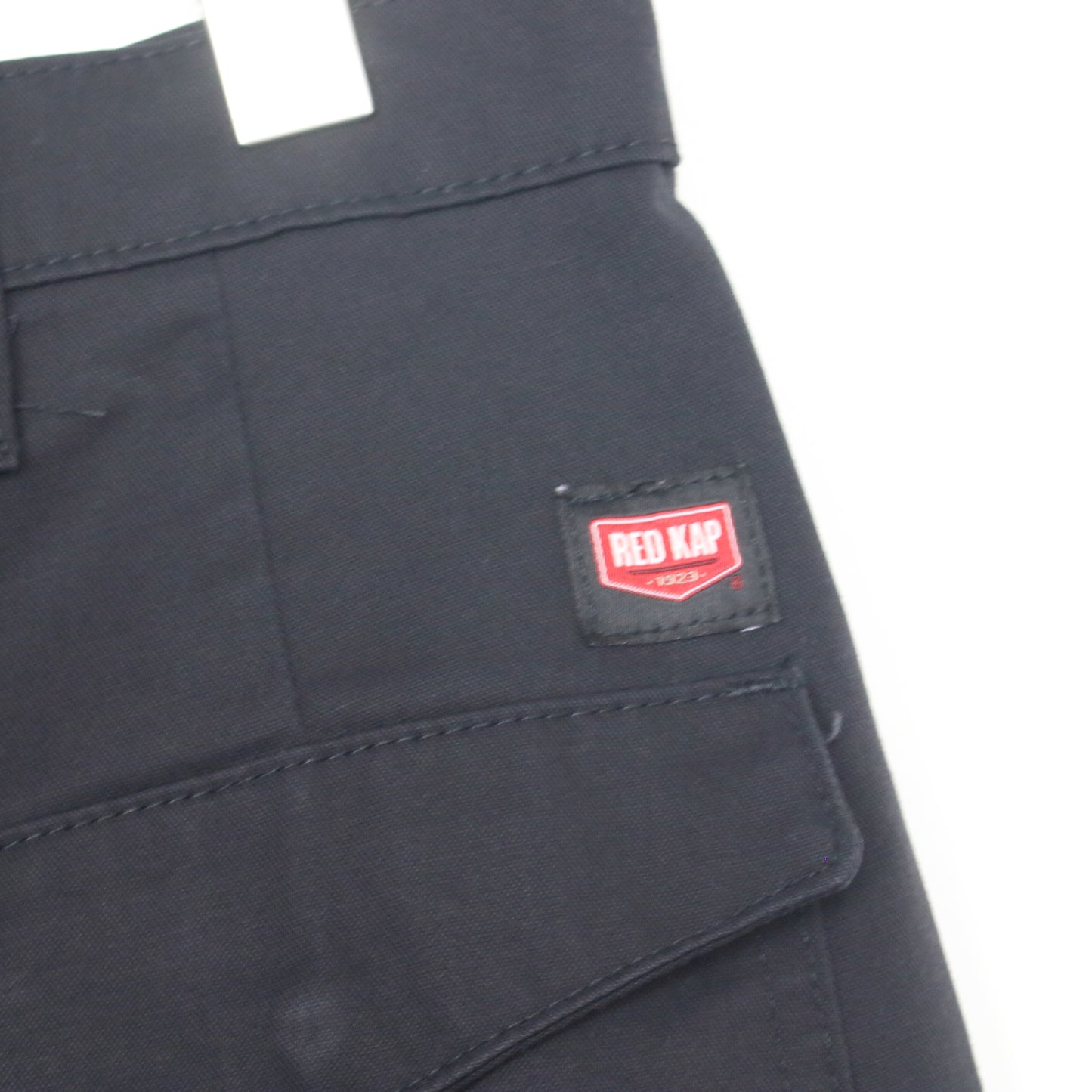 Vintage Red Kap Cargo shorts in black. Best fits W36