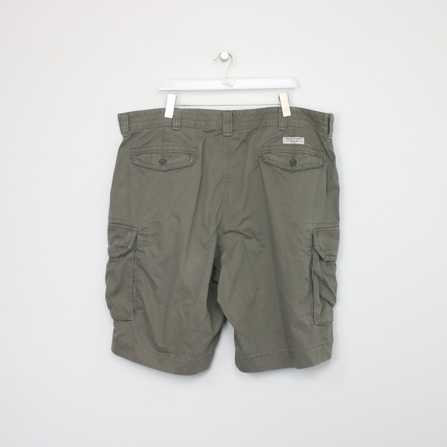 Vintage Polo Ralph Lauren Cargo shorts in khaki. Best fits W46