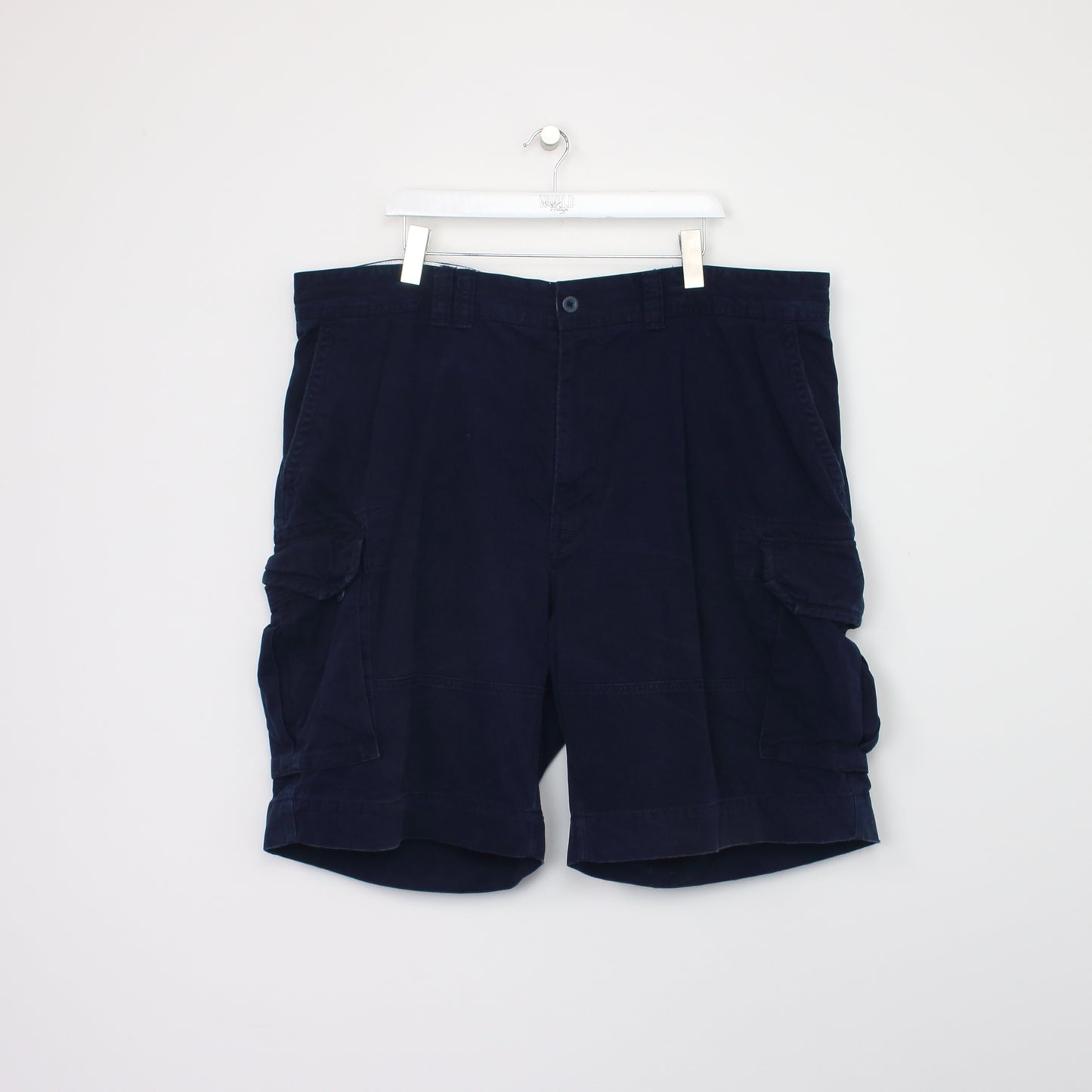 Vintage Polo Ralph Lauren Cargo shorts in navy. Best fits W46