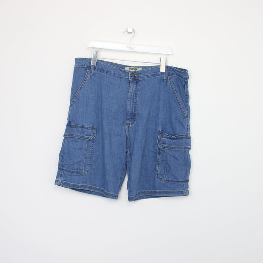 Vintage Wrangler denim cargo shorts in blue. Best fits W38