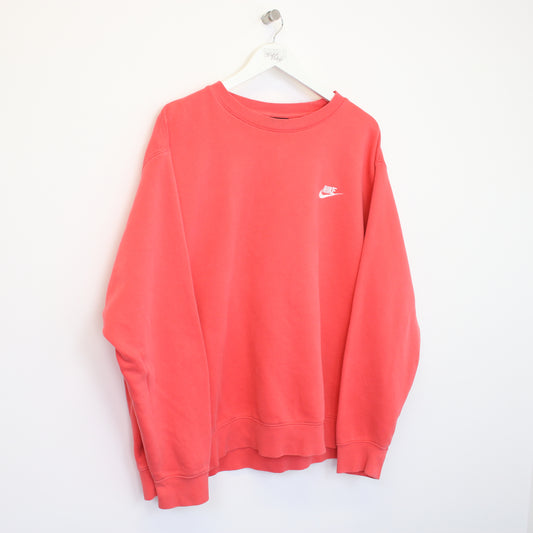 Vintage Nike sweatshirt in red. Best fits XL