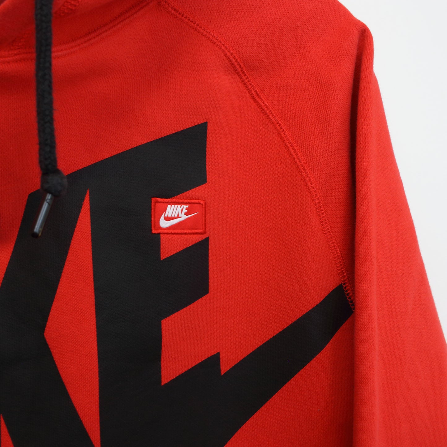 Vintage Nike hoodie in red. Best fits L