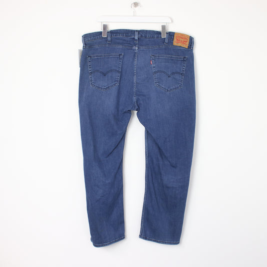 Vintage Levi jeans in blue. Best fits W44