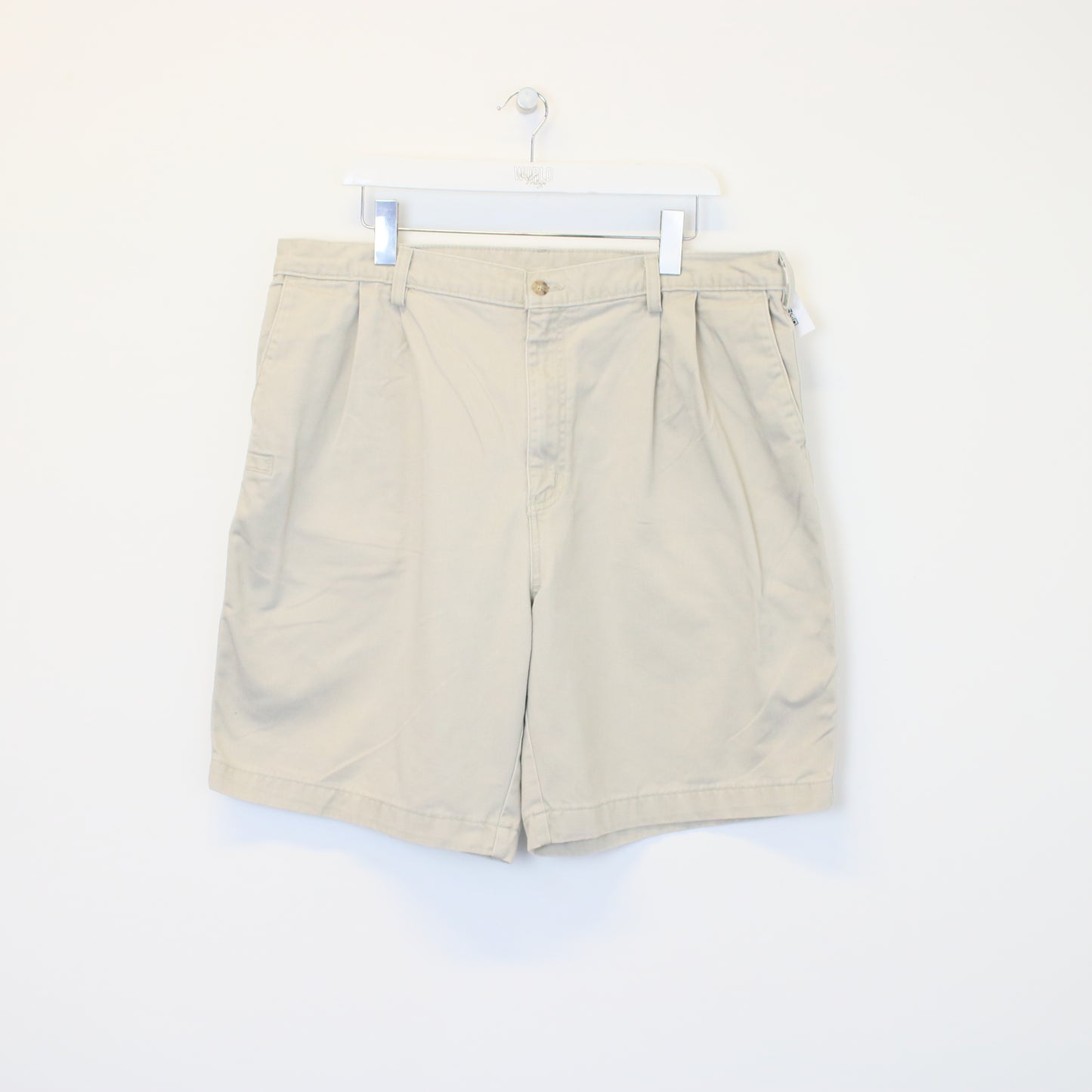 Vintage Carhartt chino shorts in beige. Best fits W38