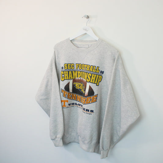 Vintage 'South Eastern Conference TENNESSEE' graphic print sweatshirt in grey. Best fits XL