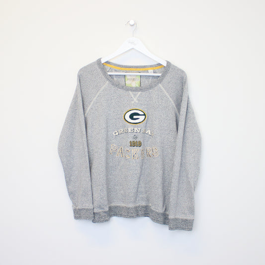 Vintage Tommy Bahama Football Green Bay Packers sweatshirt in grey. Best fits L