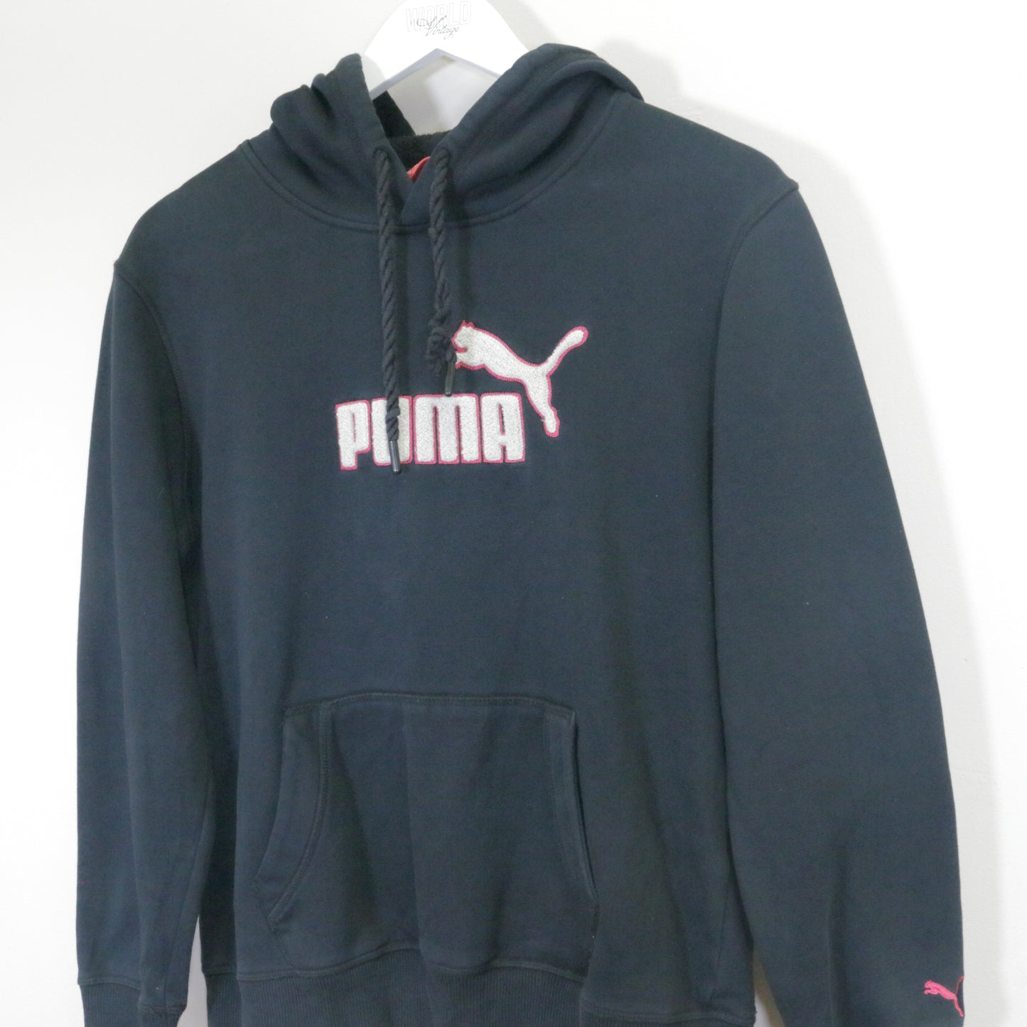 Vintage Puma hoodie in navy. Best fits M