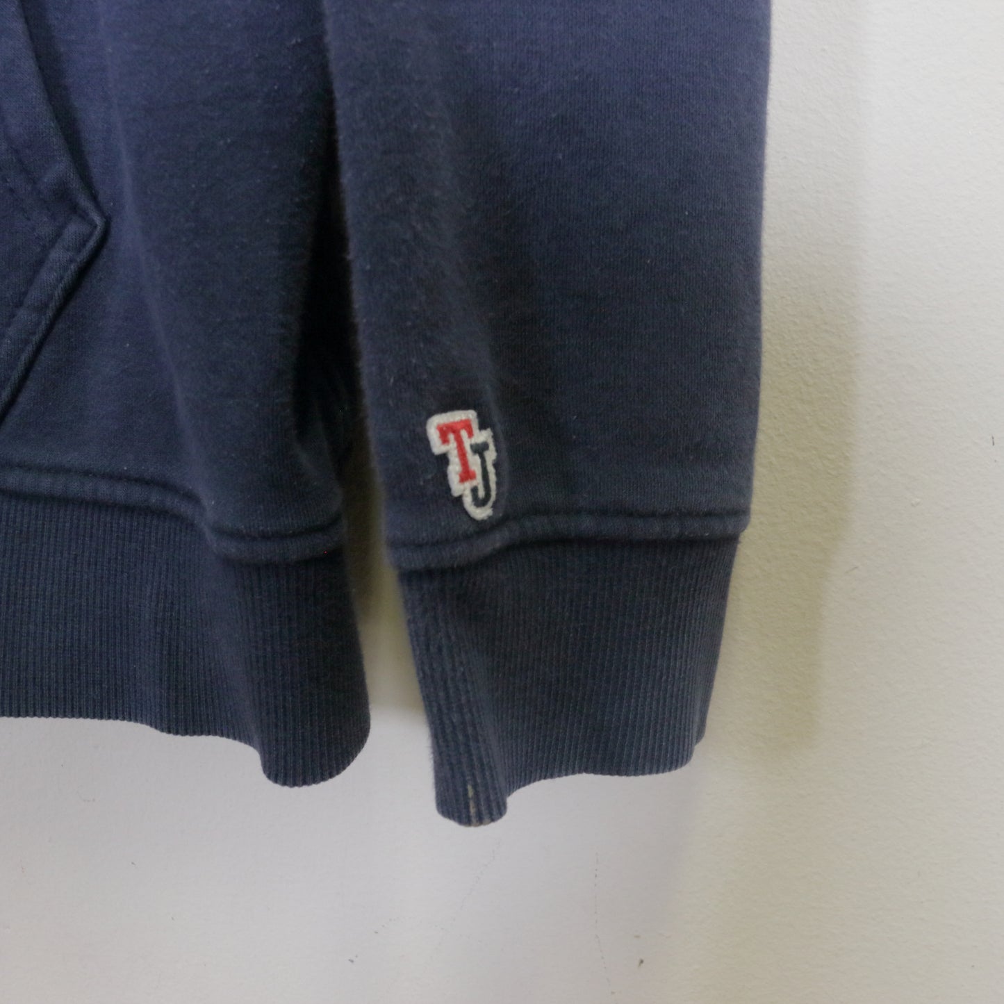 Vintage Tommy Jeans Hoodie in Blue. Best fits L