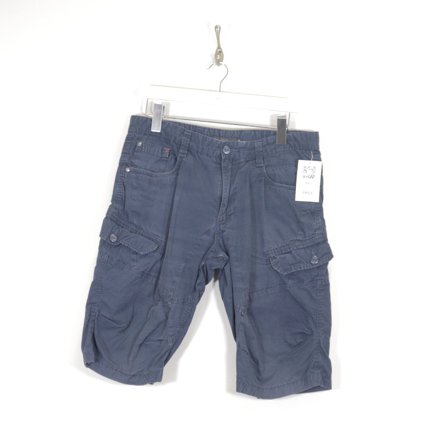 Vintage Celio Casual cargo shorts in navy. Best fits W34