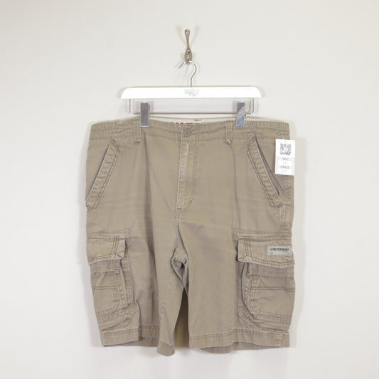 Vintage Union Bay Cargo shorts in brown. Best fits W40