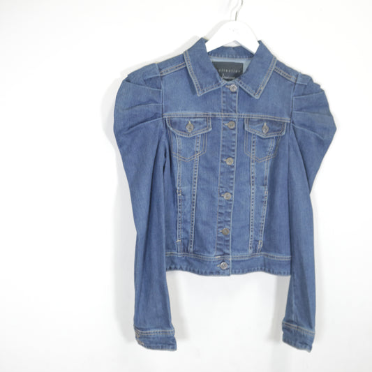 Vintage Collection Denim jacket in blue. Best fits S