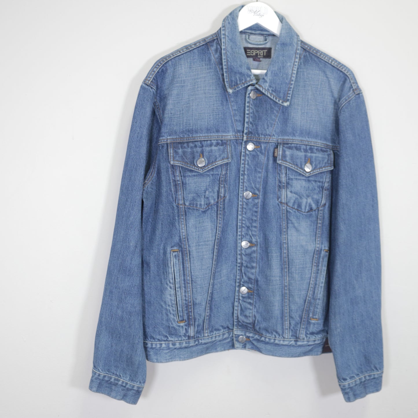 Vintage Espirit denim jacket in blue. Best fits XL