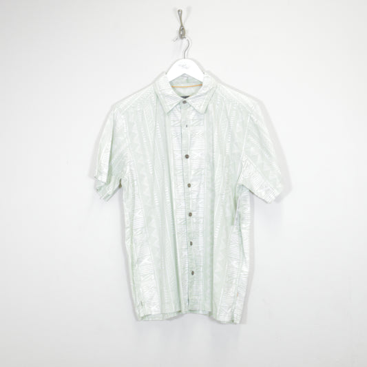Vintage Qwiksilver patterned shirt in green. Best fits S