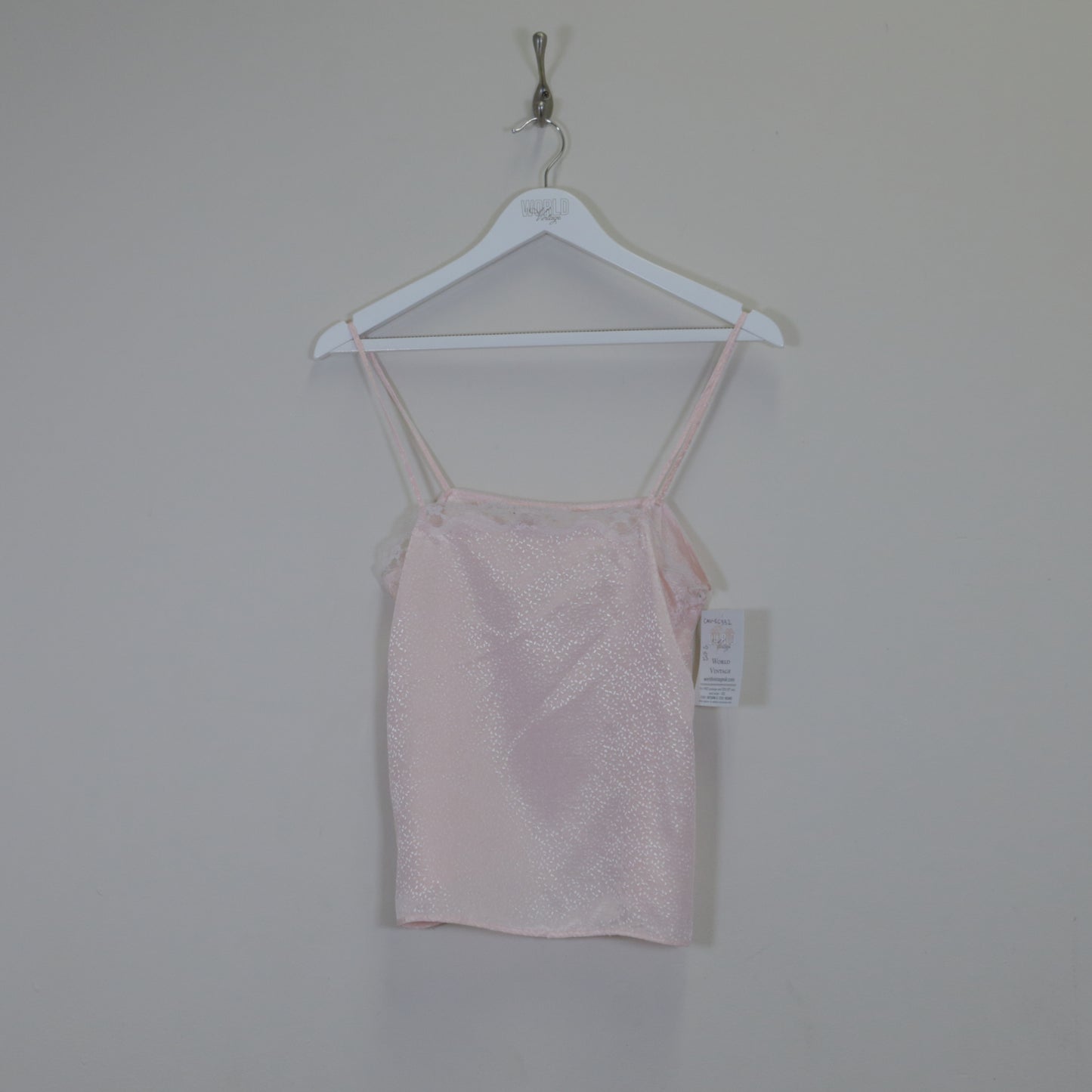 Vintage women's Unbranded cami in pink. Best fits XS