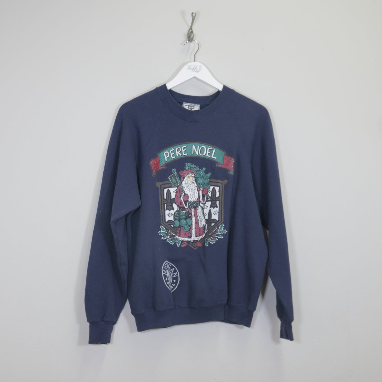 Vintage Lee sweatshirt in blue. Best fits L