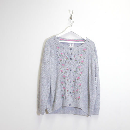 Vintage Country Rose wooven sweater in grey. Best fits L