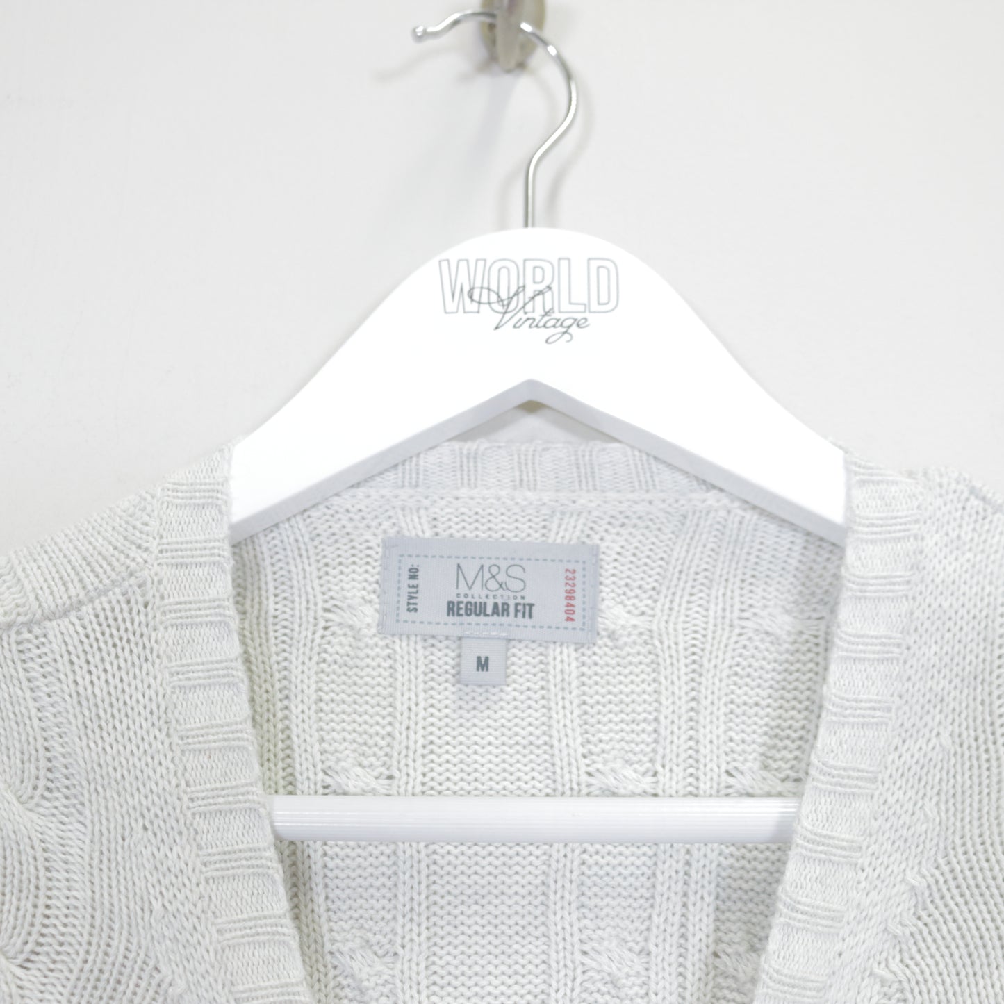 Vintage M&S sweater in white. Best fits L