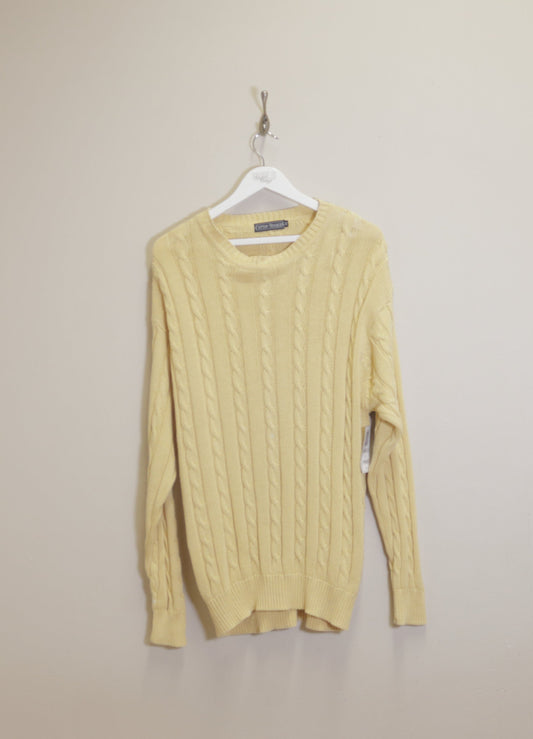 Vintage Cotton Traders sweater in yellow. Best fits XL