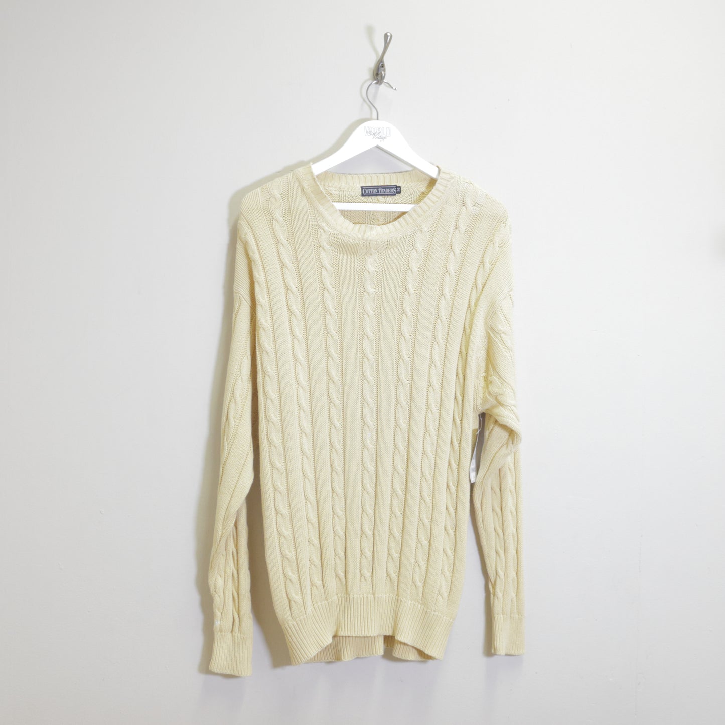 Vintage Cotton Traders sweater in yellow. Best fits XL