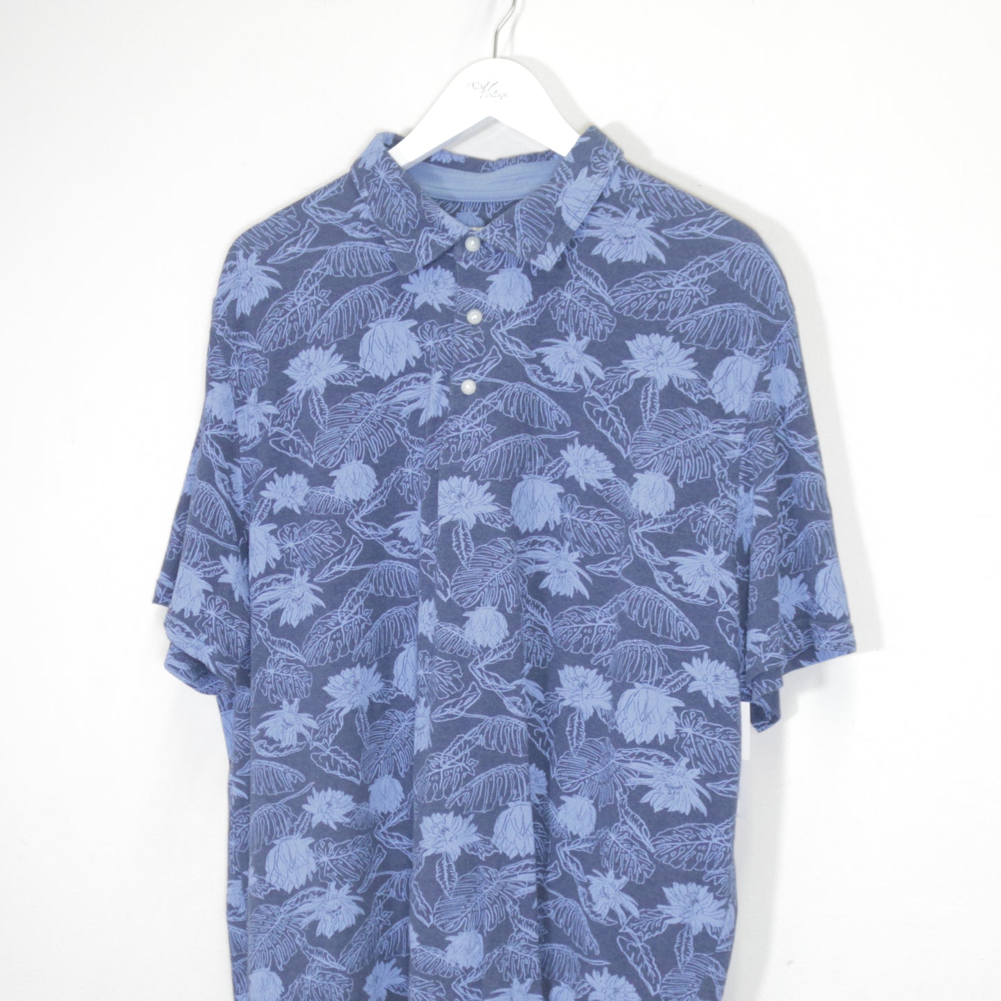 Vintage 1s A.Bank Hawaiian shirt in blue. Best fits XL