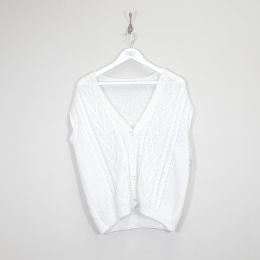 Vintage unbranded knitted sweatshirt in white. Best fits M