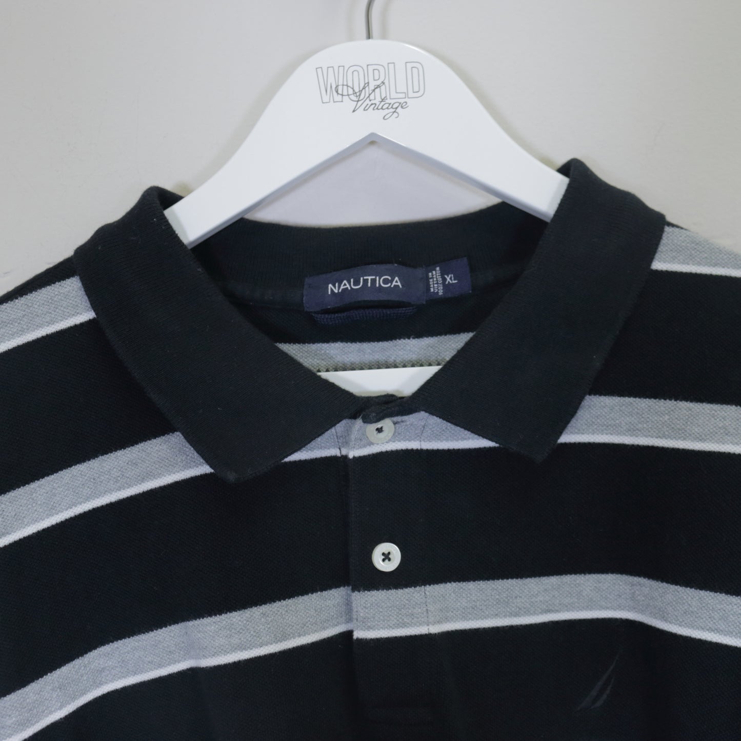 Vintage Nautica shirt in black. Best fits XL