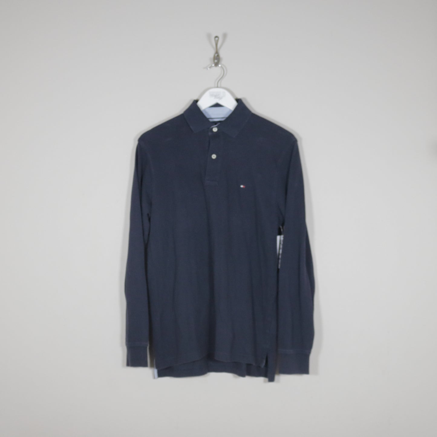 Vintage Tommy Hilfiger shirt in blue. Best fits M