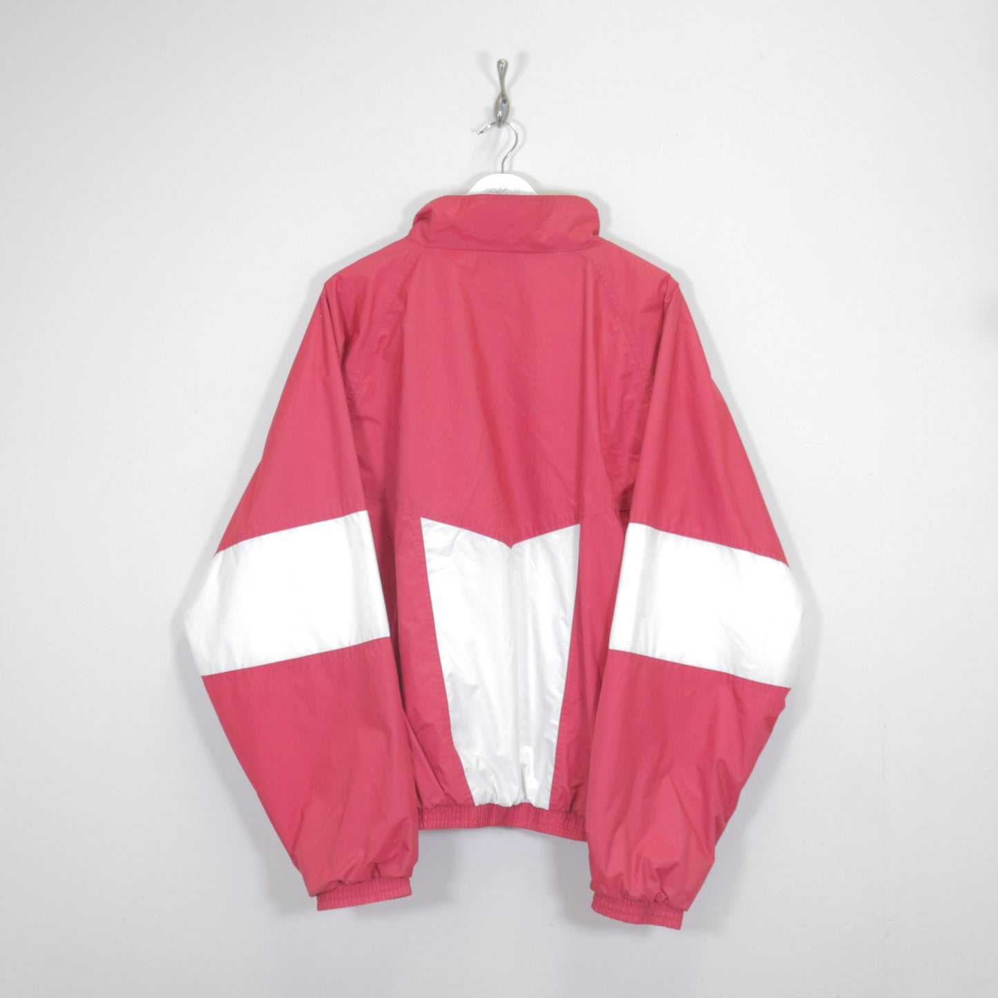 Vintage Holloway jacket in red. Best fits XXL