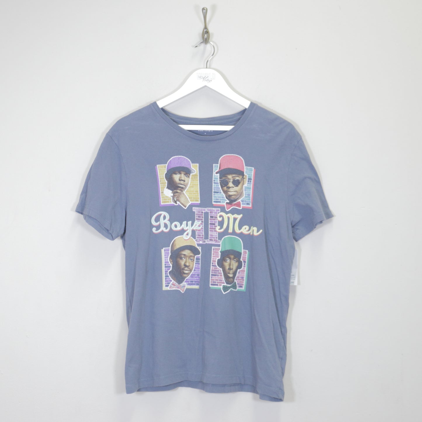 Vintage Boys II Men band tee in grey. Best fits M