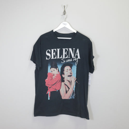 Vintage Selena band tee in black. Best fits XL