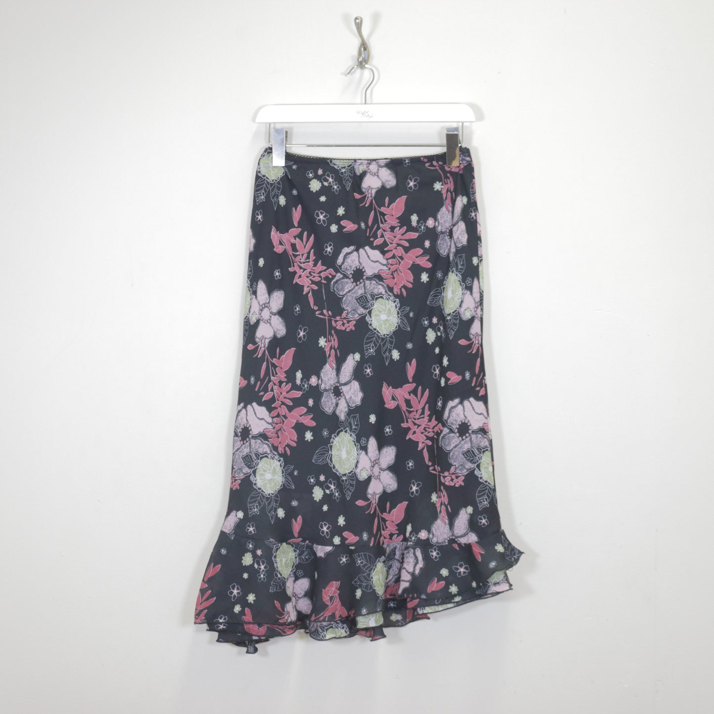 Vintage Nathalie B skirt in black. Best fits W24