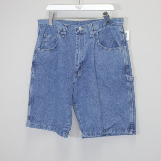 Vintage Wrangler denim shorts. Best fits W34