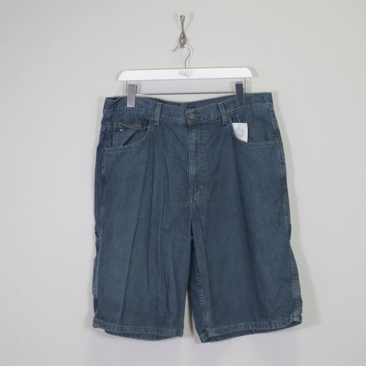 Vintage Tommy Hilfiger denim shorts. Best fits W36