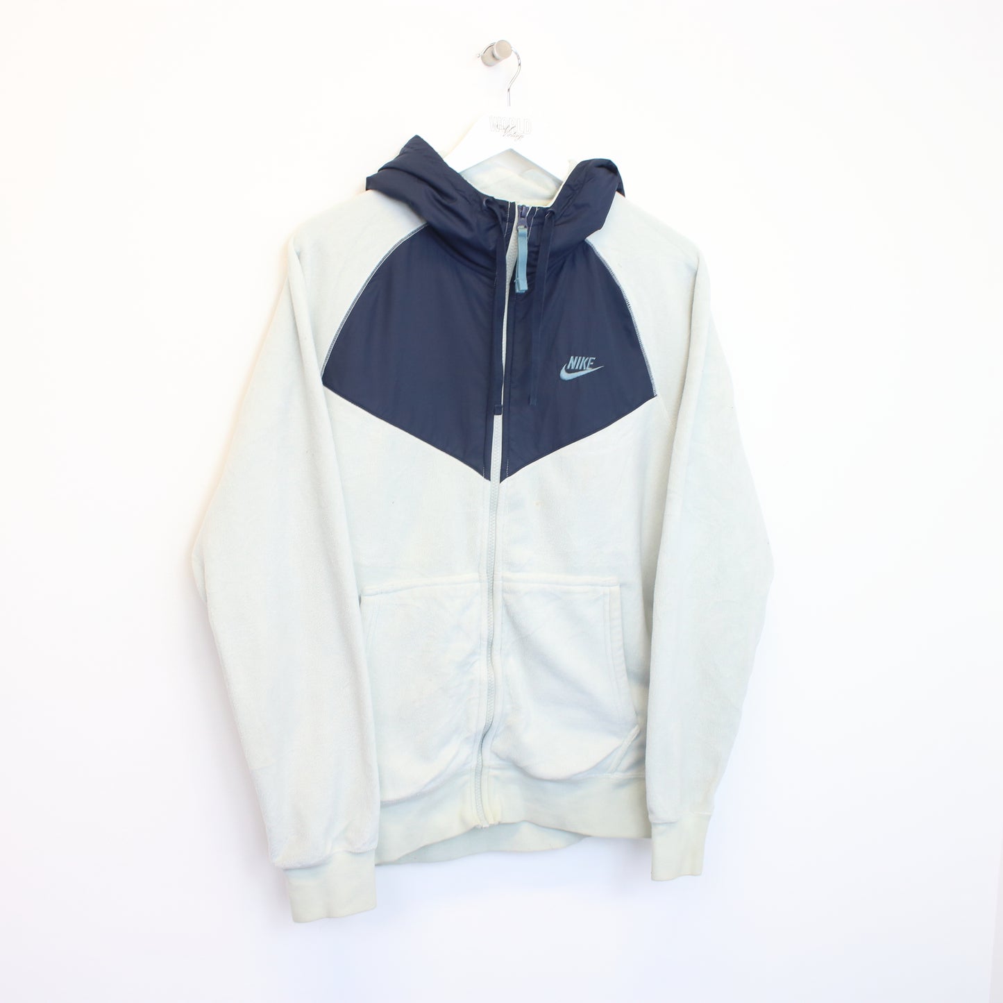 Vintage Nike hooded fleece in cream and navy. Best fits M