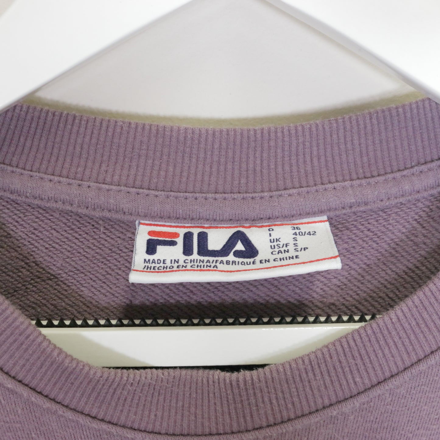 Vintage Fila sweatshirt in purple. Best fits S