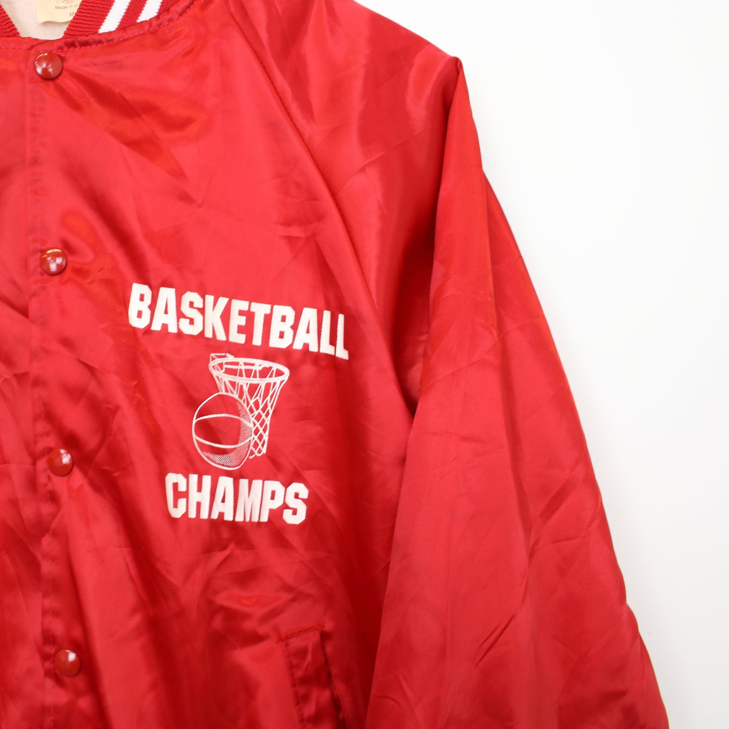 Vintage Auburn Sportswear jacket in red. Best fit M