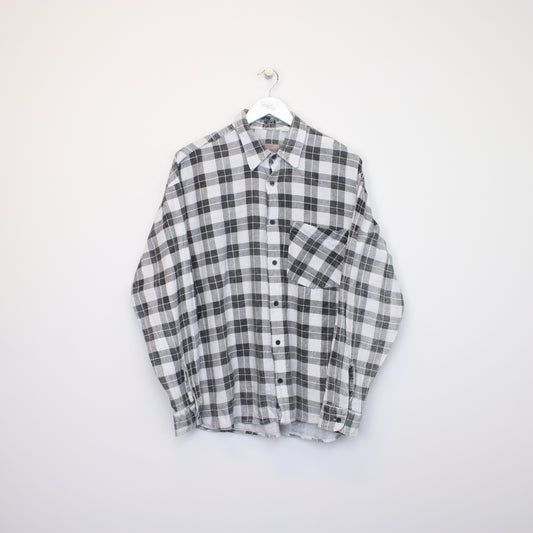 Vintage Master Stroke flannel shirt in grey and white. Best fits XL