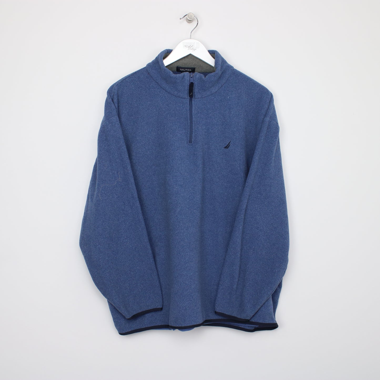 Vintage Nautica fleece in blue. Best fits XXL