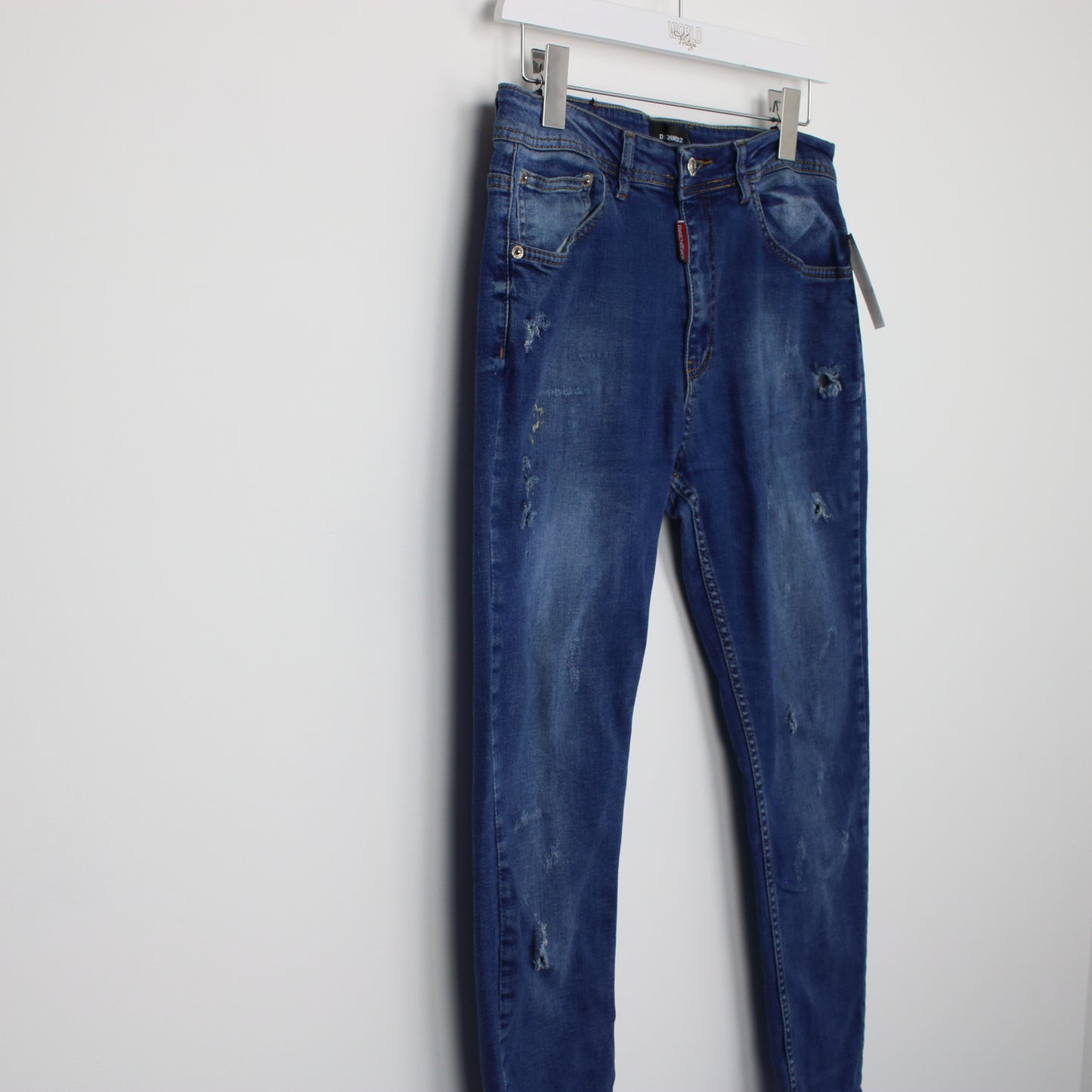 Vintage Dsqaured jeans in blue. Best fits W31 L27